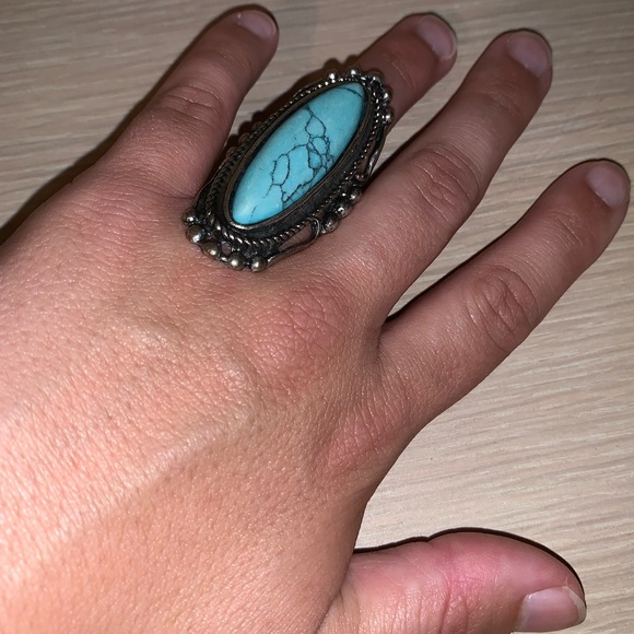 Turquoise Statement Ring ✨ - Picture 5 of 5